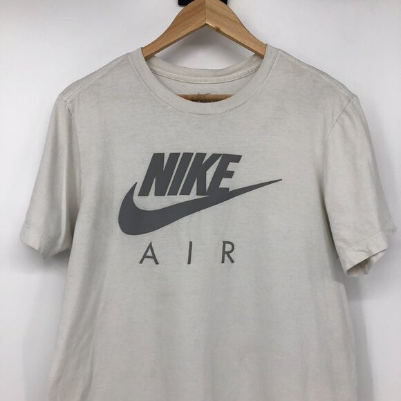Men's White Nike Air Graphic T-Shirt Size Medium - Picture 10 of 16